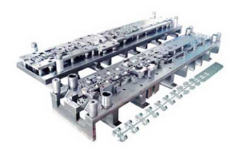 1531721360331726.png 多工位精密級(jí)進(jìn)模