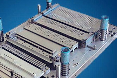 級進模的常用裝置有哪些？